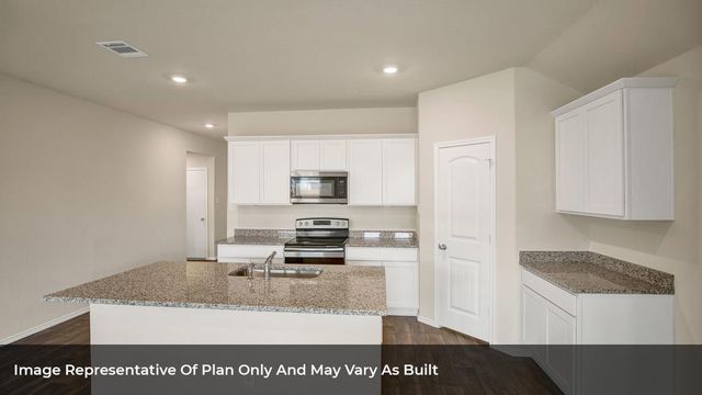 1909 Buntline Hitch DR, Leander, TX 78641