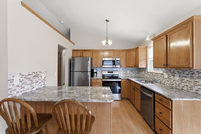 1118 N Curtis St, Wichita, KS 67212