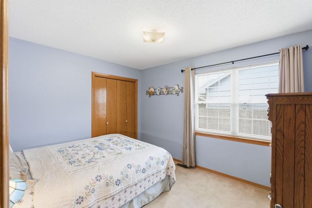 1118 N Curtis St, Wichita, KS 67212