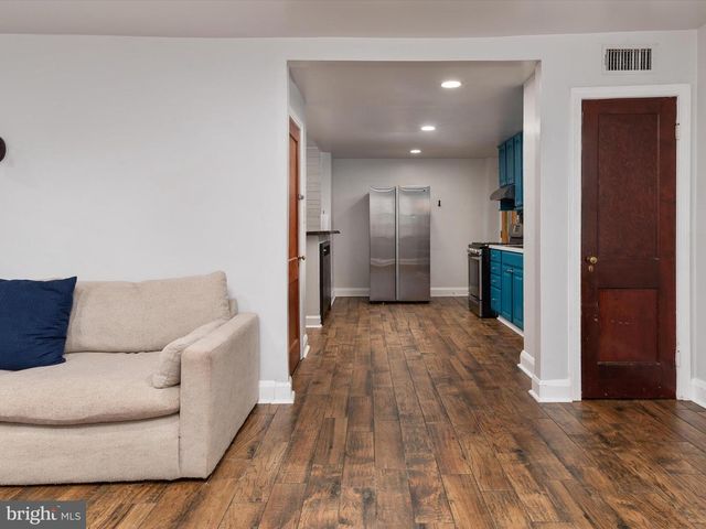 815 WARWICK RD, Baltimore, MD 21229
