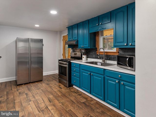 815 WARWICK RD, Baltimore, MD 21229