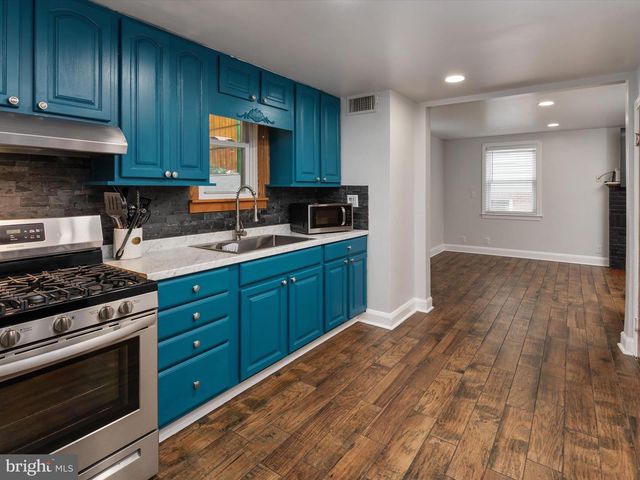 815 WARWICK RD, Baltimore, MD 21229