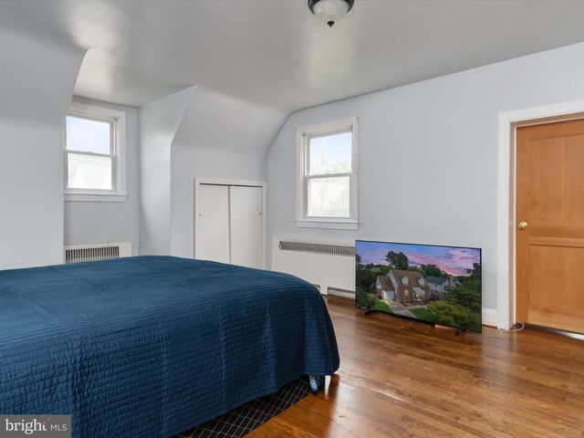 815 WARWICK RD, Baltimore, MD 21229