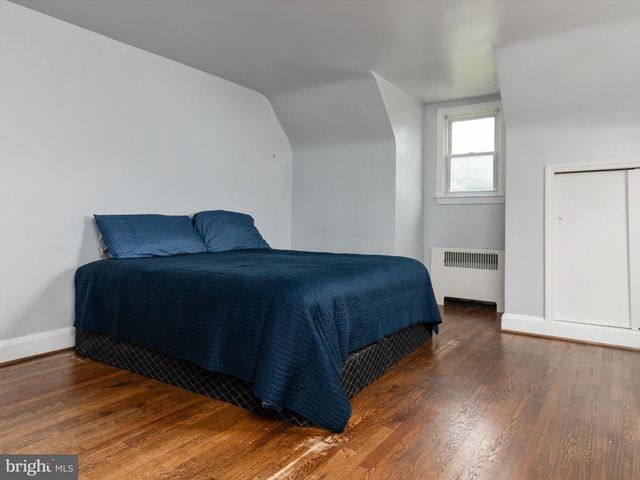 815 WARWICK RD, Baltimore, MD 21229