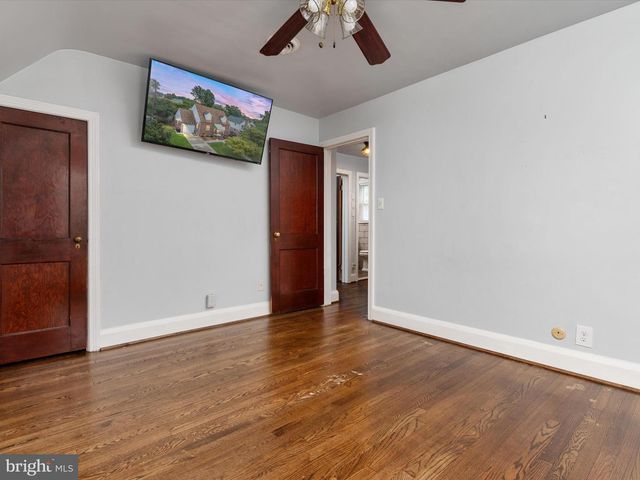815 WARWICK RD, Baltimore, MD 21229