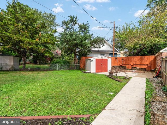 815 WARWICK RD, Baltimore, MD 21229