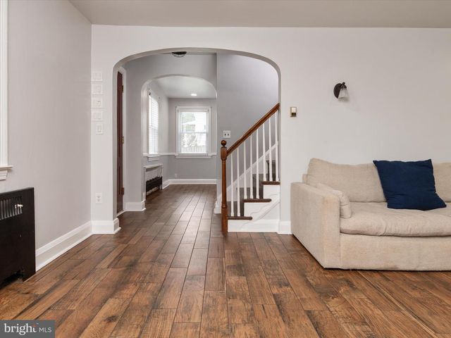 815 WARWICK RD, Baltimore, MD 21229