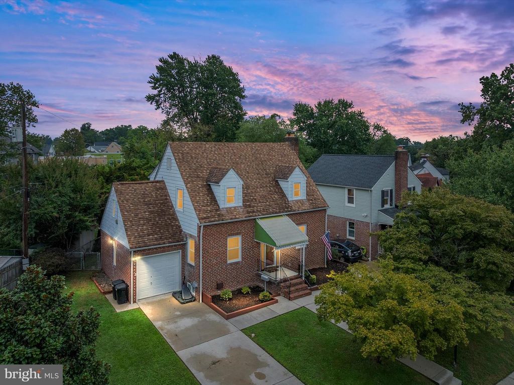 815 WARWICK RD, Baltimore, MD 21229