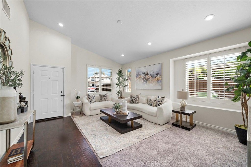 974 Silvercreek Road, Corona, CA 92882 — photo 5