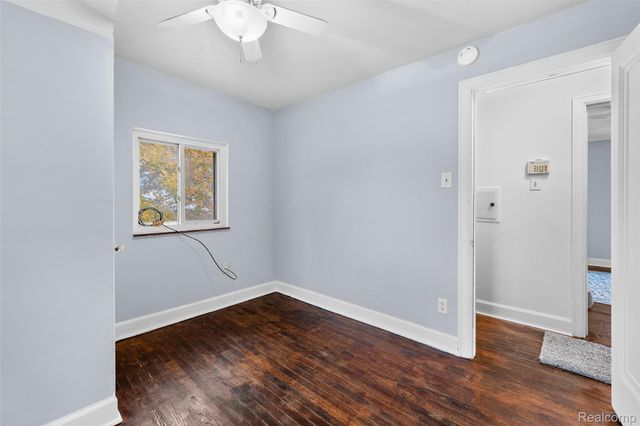 1332 Fort Park Boulevard, Lincoln Park, MI 48146