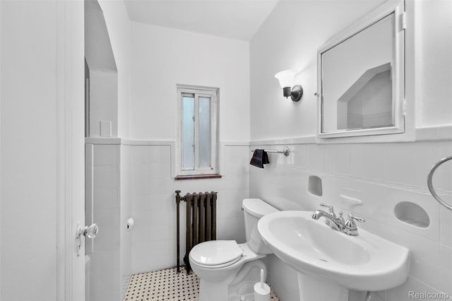 1332 Fort Park Boulevard, Lincoln Park, MI 48146