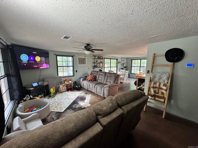 672 Highway 225 E, Greenbrier, AR 72058
