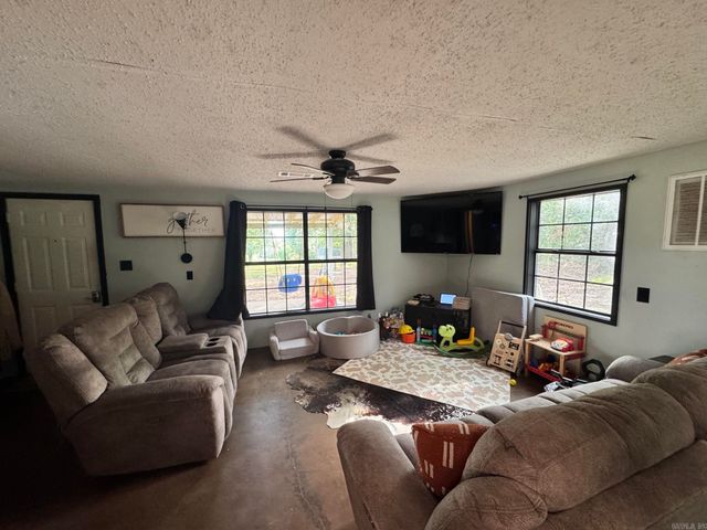 672 Highway 225 E, Greenbrier, AR 72058