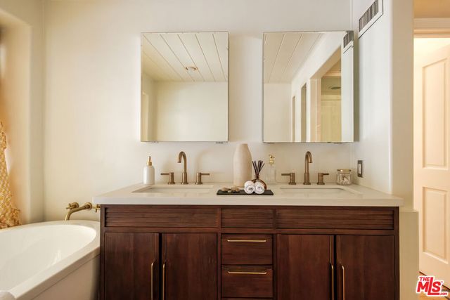 1784 Old Ranch Road, Los Angeles, CA 90049