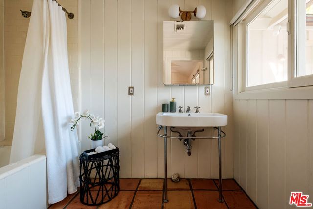 1784 Old Ranch Road, Los Angeles, CA 90049