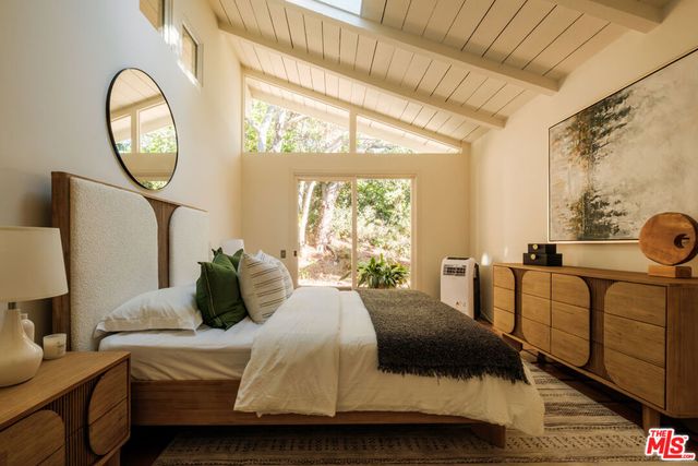 1784 Old Ranch Road, Los Angeles, CA 90049