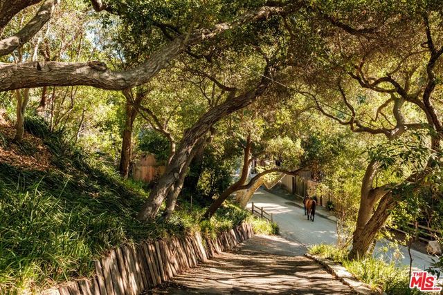 1784 Old Ranch Road, Los Angeles, CA 90049