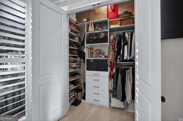 42 Chaucer Street, Savannah, GA 31410