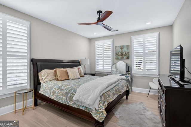 42 Chaucer Street, Savannah, GA 31410