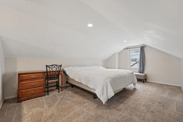 5401 Hampshire Avenue N, Crystal, MN 55428