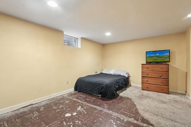 5401 Hampshire Avenue N, Crystal, MN 55428