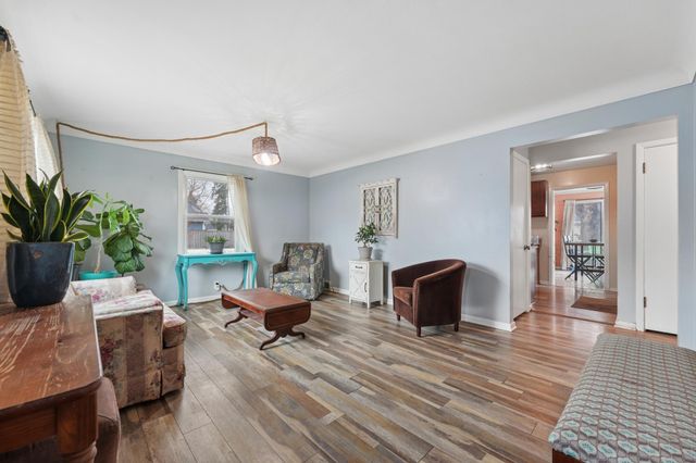 5401 Hampshire Avenue N, Crystal, MN 55428