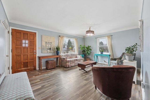 5401 Hampshire Avenue N, Crystal, MN 55428