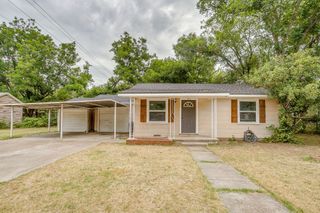 208 W 1st Street, Weatherford, TX 76086
