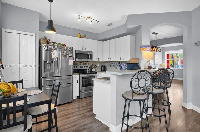 24047 SW 108th Ave, Homestead, FL 33032