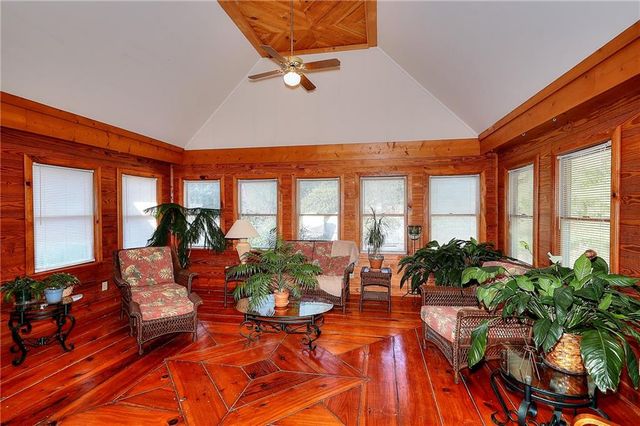 3889 Pineybrook Drive, Loganville, GA 30052