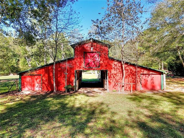 3889 Pineybrook Drive, Loganville, GA 30052