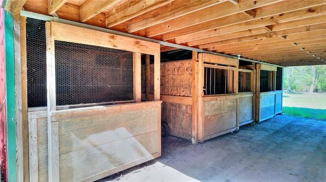 3889 Pineybrook Drive, Loganville, GA 30052