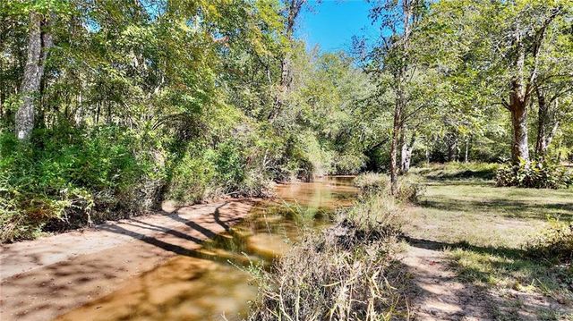 3889 Pineybrook Drive, Loganville, GA 30052