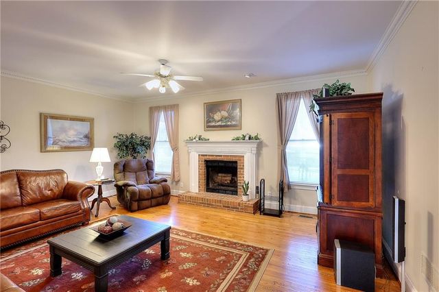 3889 Pineybrook Drive, Loganville, GA 30052
