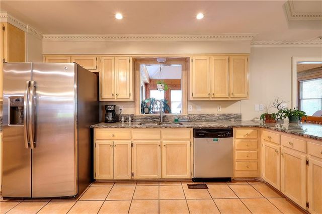 3889 Pineybrook Drive, Loganville, GA 30052