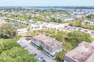 1901 Indian River Boulevard 206, Vero Beach, FL 32960