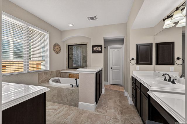 25815 Raven Ridge, San Antonio, TX 78255