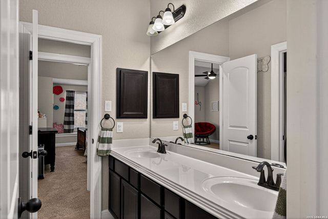 25815 Raven Ridge, San Antonio, TX 78255