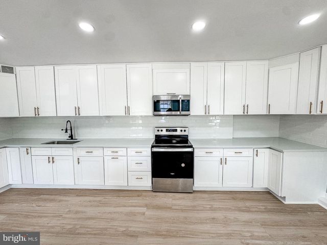 23 KAREN CT, New Castle, DE 19720