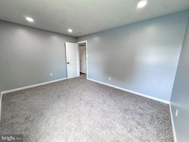 23 KAREN CT, New Castle, DE 19720