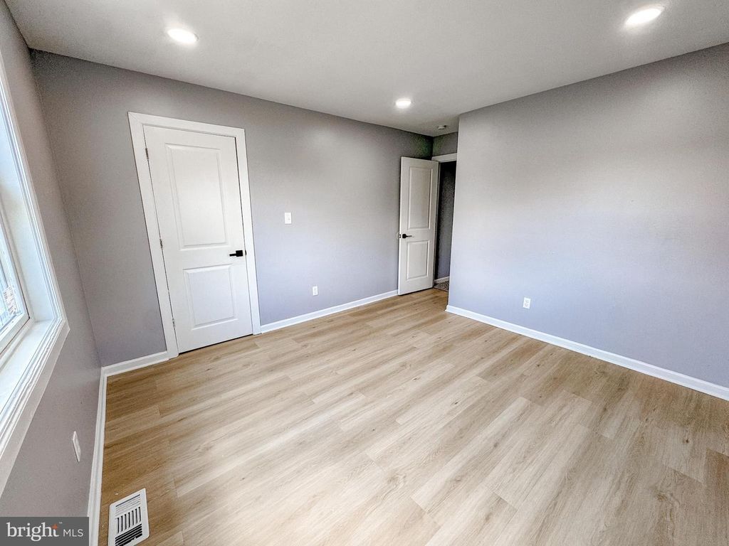23 KAREN CT, New Castle, DE 19720