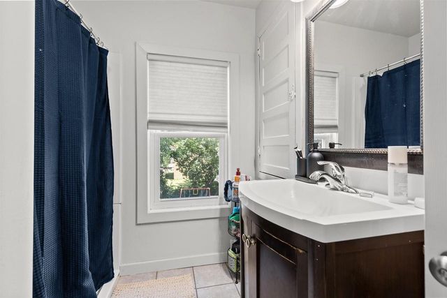 120 E PACIFIC STREET, Appleton, WI 54911