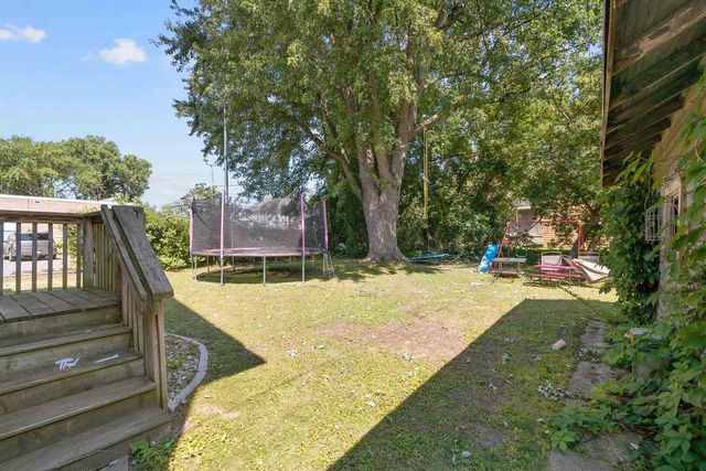 120 E PACIFIC STREET, Appleton, WI 54911