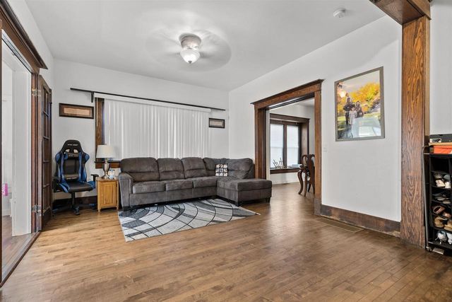 120 E PACIFIC STREET, Appleton, WI 54911