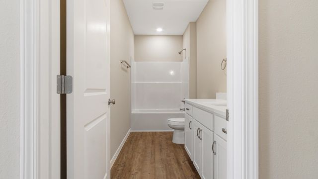 320 Woodlands Boulevard, Defuniak Springs, FL 32433