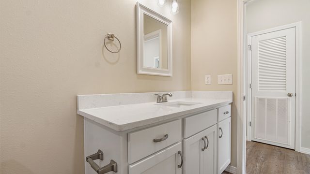 320 Woodlands Boulevard, Defuniak Springs, FL 32433