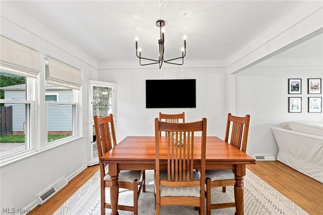 4274 W 202, Fairview Park, OH 44126