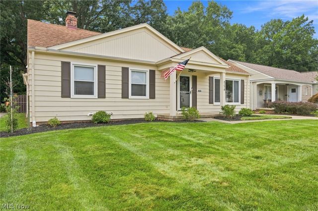 4274 W 202, Fairview Park, OH 44126