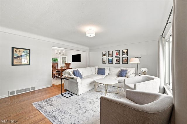 4274 W 202, Fairview Park, OH 44126