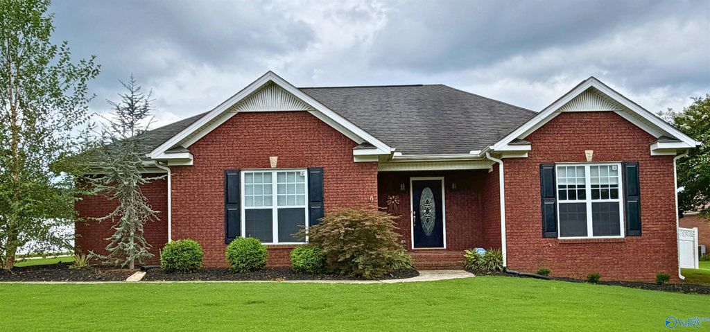 20 Jack Thomas Court, Hartselle, AL 35640